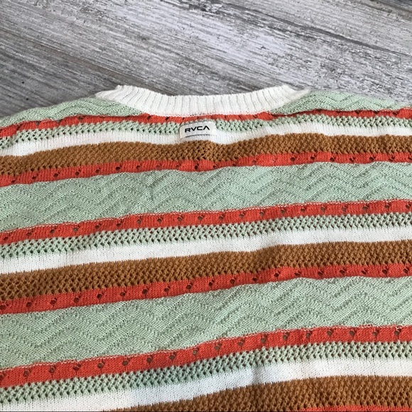 🔥🔥RVCA - ASHELY SMITH SIGNATURE CROP TOP🔥🔥 - Picture 5 of 6